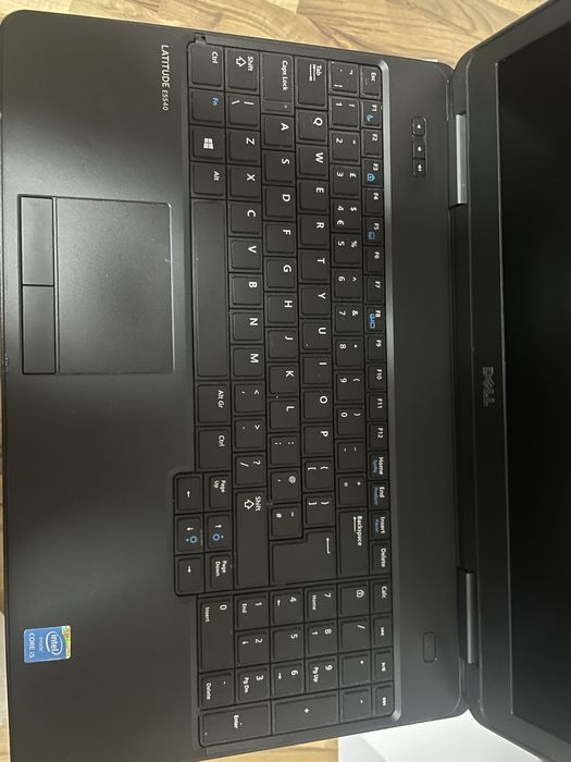 Laptop Dell Latitude 5540
