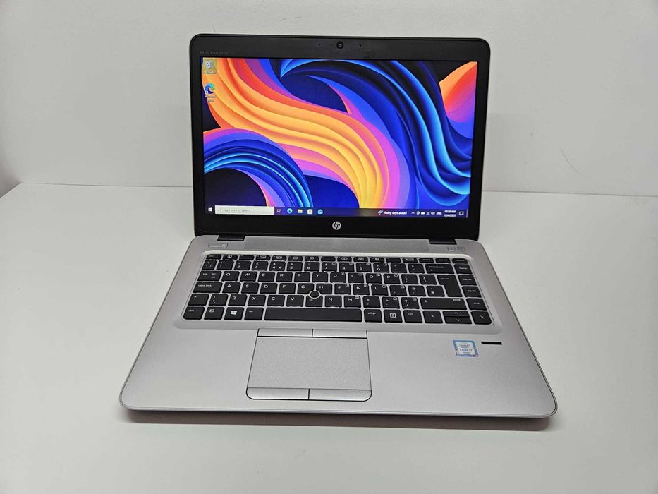 HP EliteBook i7-6500U / 8GB DDR4  SSD 256 + HDD 500 GB