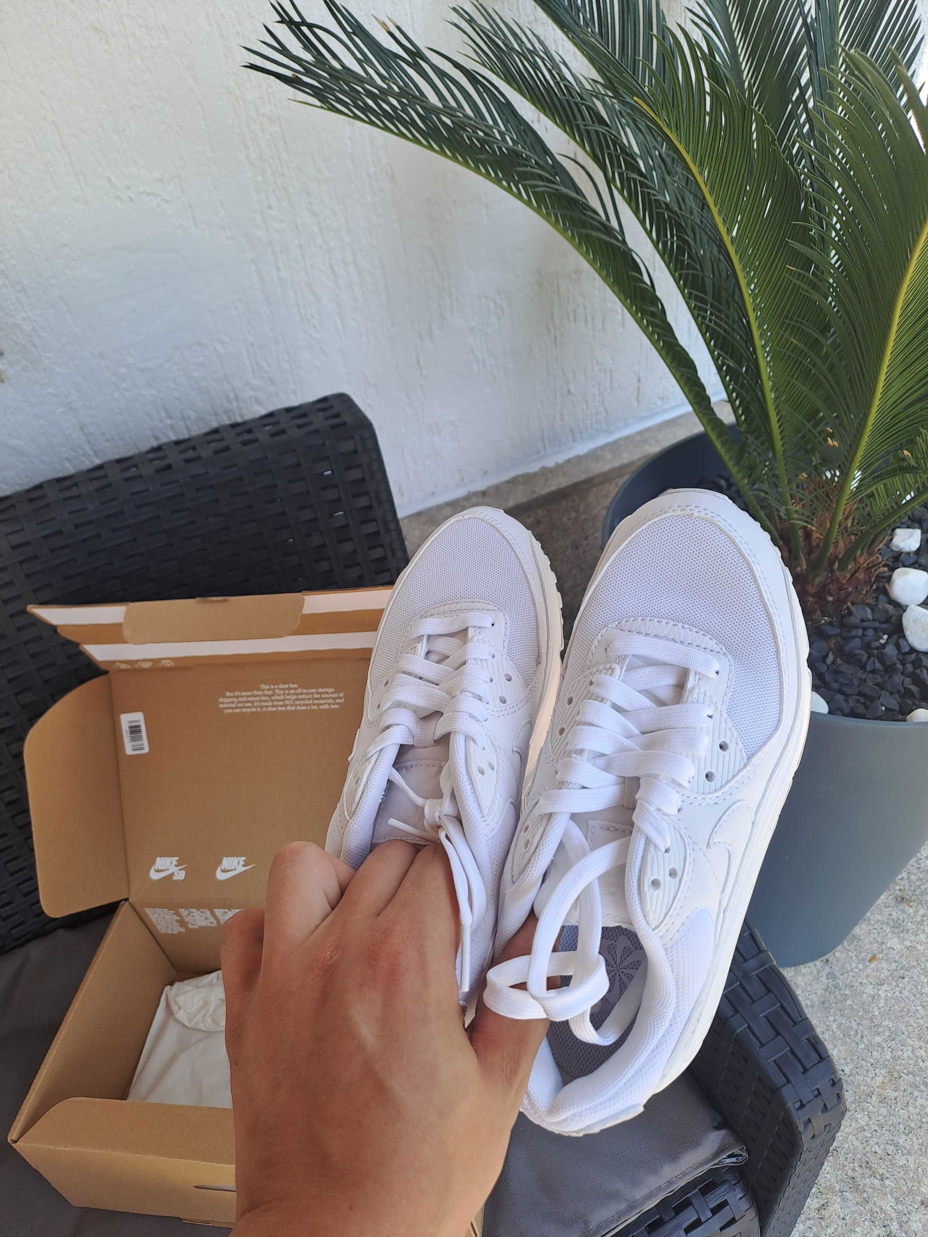 Nike Air Max 90 white
