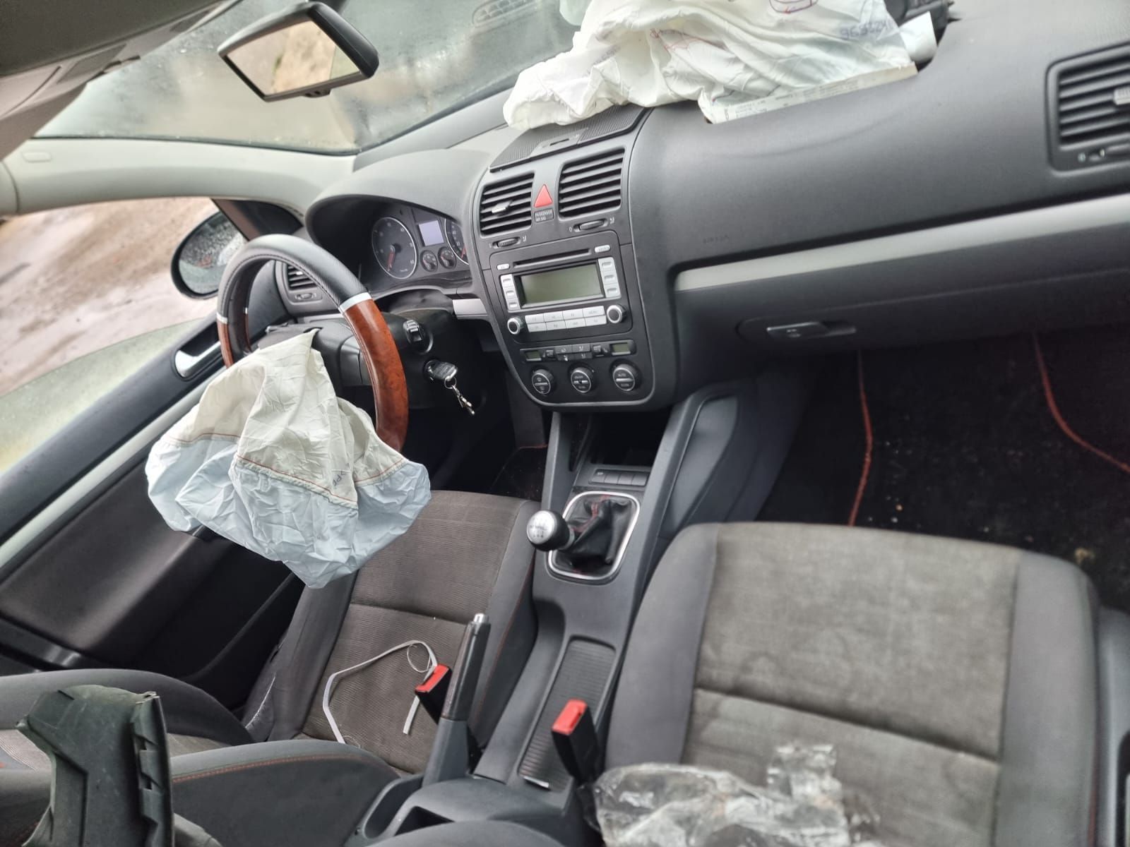 Dezmembrez Volkswagen VW Golf 5 [2003 - 2009] 1.9 tdi BLS