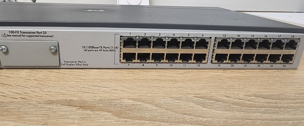 Vând switch HP 24 porturi