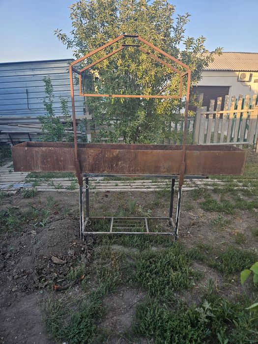 Продается мангал с размерои 230×35