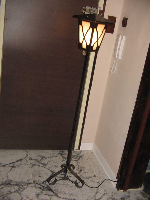 Видове мебели Лично предаване