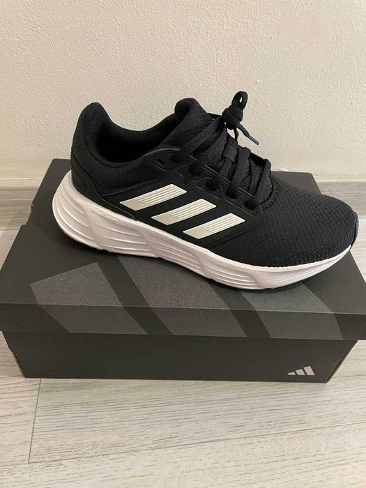 Нови дамски маратонки Adidas galaxy 6