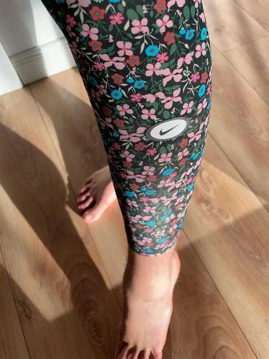 colanti nike marimea xs