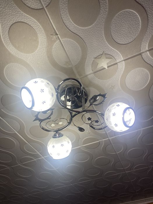 Vand lustra in stare buna