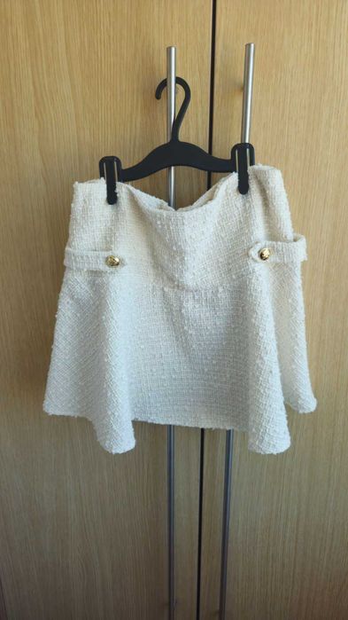 Пола букле в бяло H&M