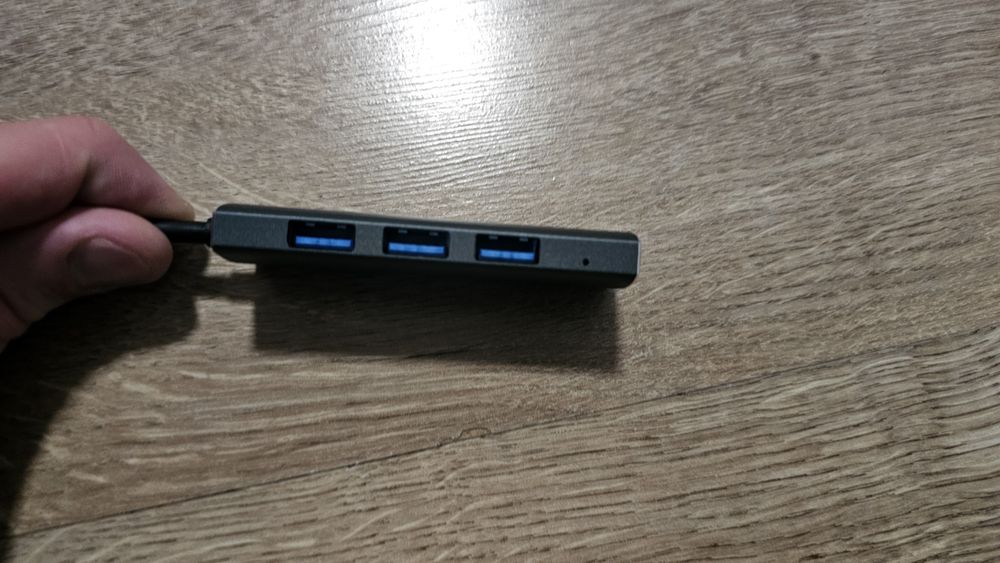 Hub USB 3.0 cu 4 porturi