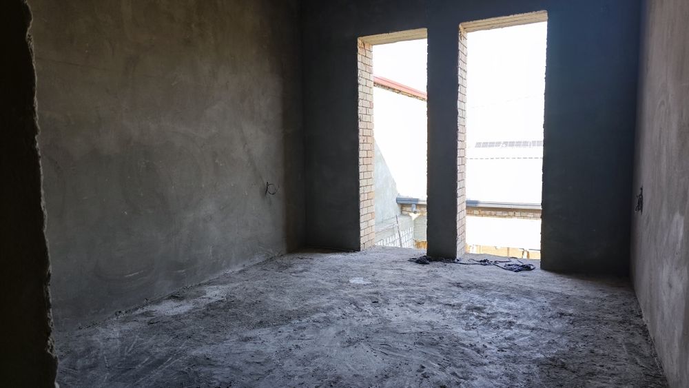 Uy sotiladi 2.5 sotix korobka Olmazor Beruniy metro