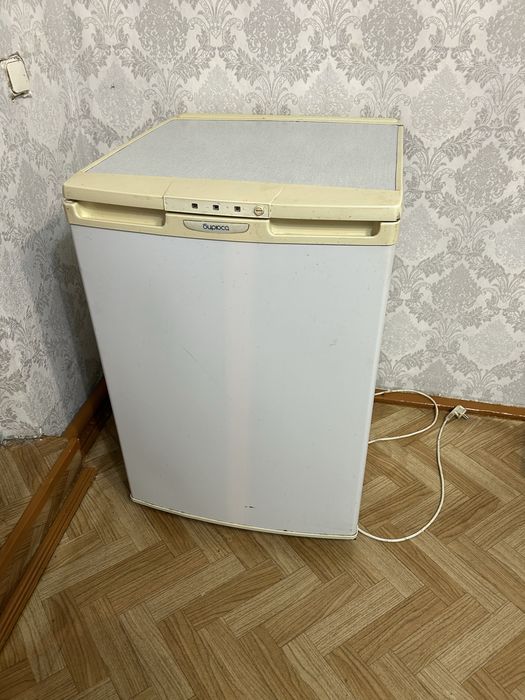 Продам морозильник