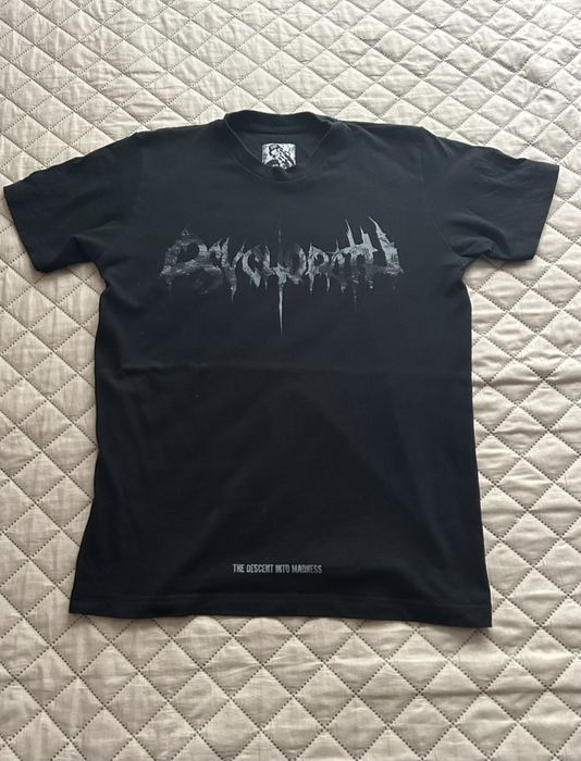 Рядка тениска луда