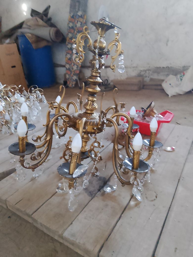 Люстра продам срочно