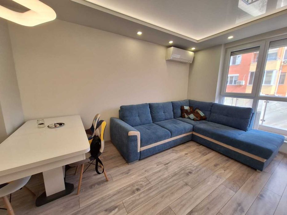 Продава се Двустаен апартамент в Пловдив, Каменица 2 - 69 кв.м за 2029 €/кв.м - Снимка #4