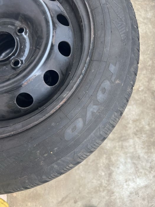 Cauciucuri iarna 175/65/14 Toyo