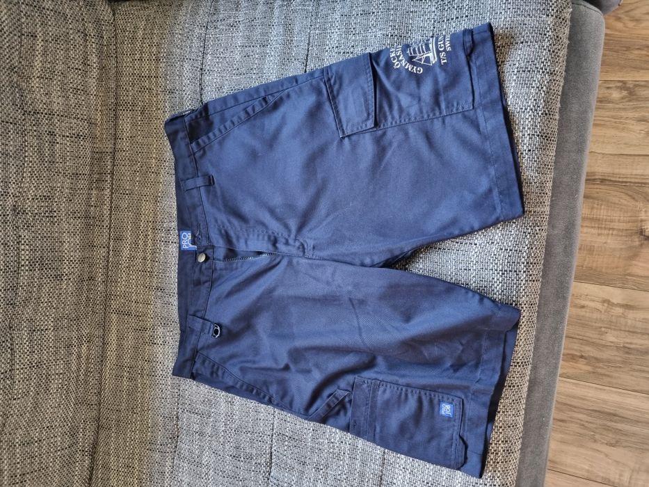 Pantaloni scurți de blugi / jeans subtiri L