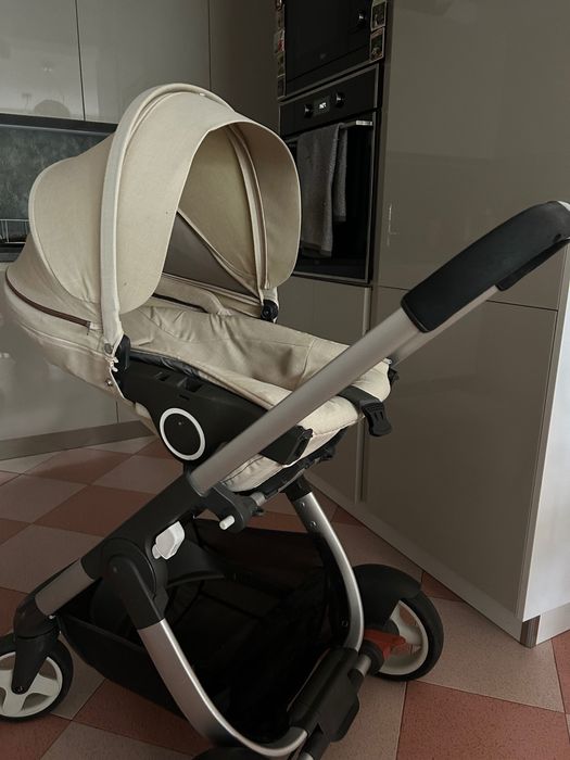 Бебешка Количка Stokke + кош за кола и ISOFIX