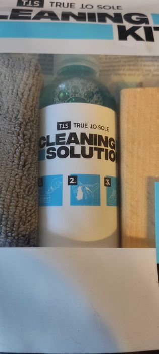 Kit curatare/reparare adidasi True To Sole sigilat