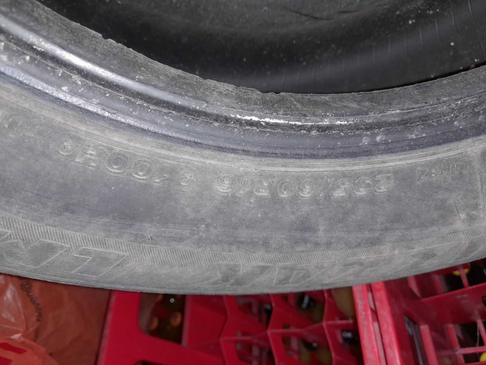 Зимни гуми Brigestone 235/60 R16