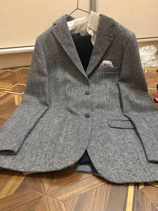 Тройка костюм в идеальном состоянии