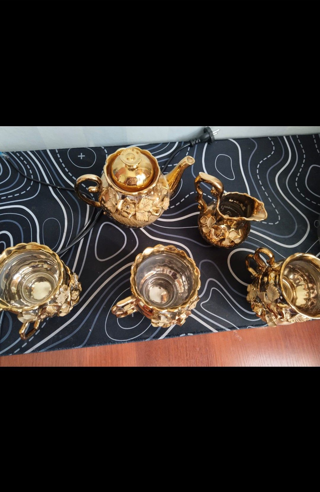 Продам сервиз состояние нового