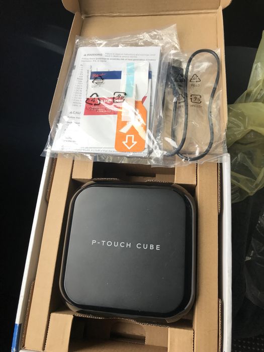 Imprimanta de etichete noua