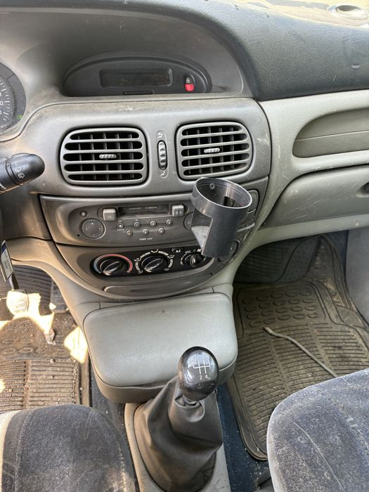 Рено сценик 1.9 дци за части.