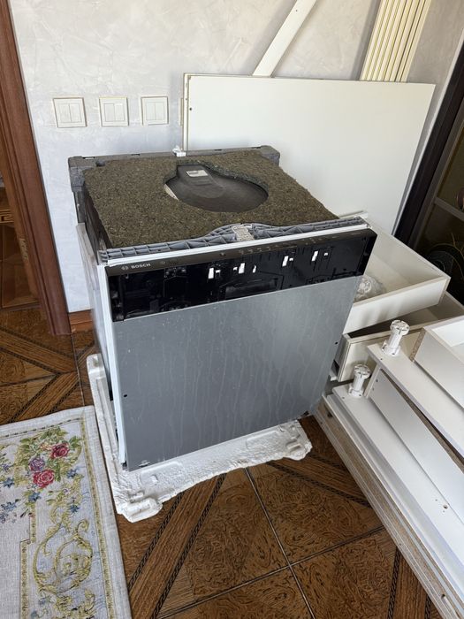 Посудомоечная машина BOSCH