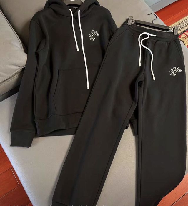 Louis vuitton спортен екип