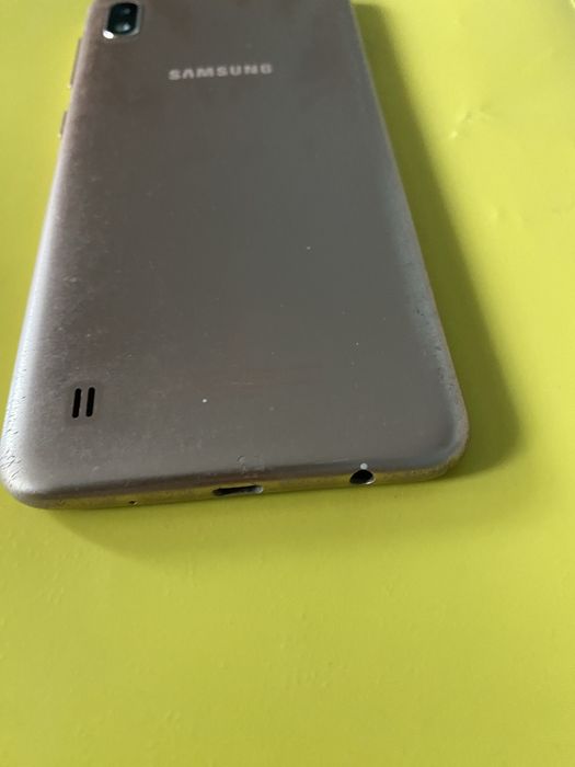 Placa buna ecran defect