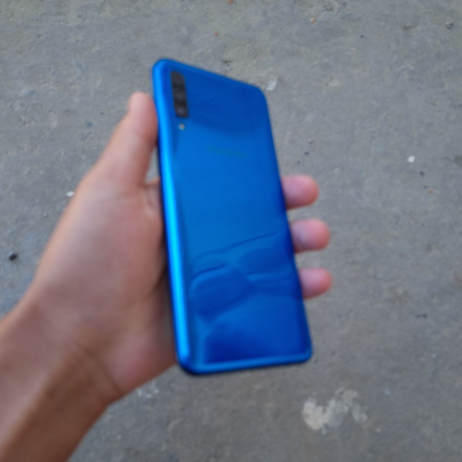 Samsung Galaxy A50 sotiladi