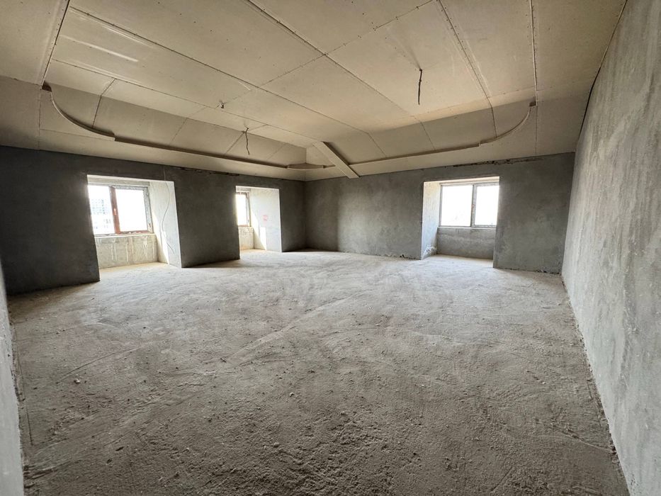 Mansard karopka kvartira Frunzi kuchada sotiladi