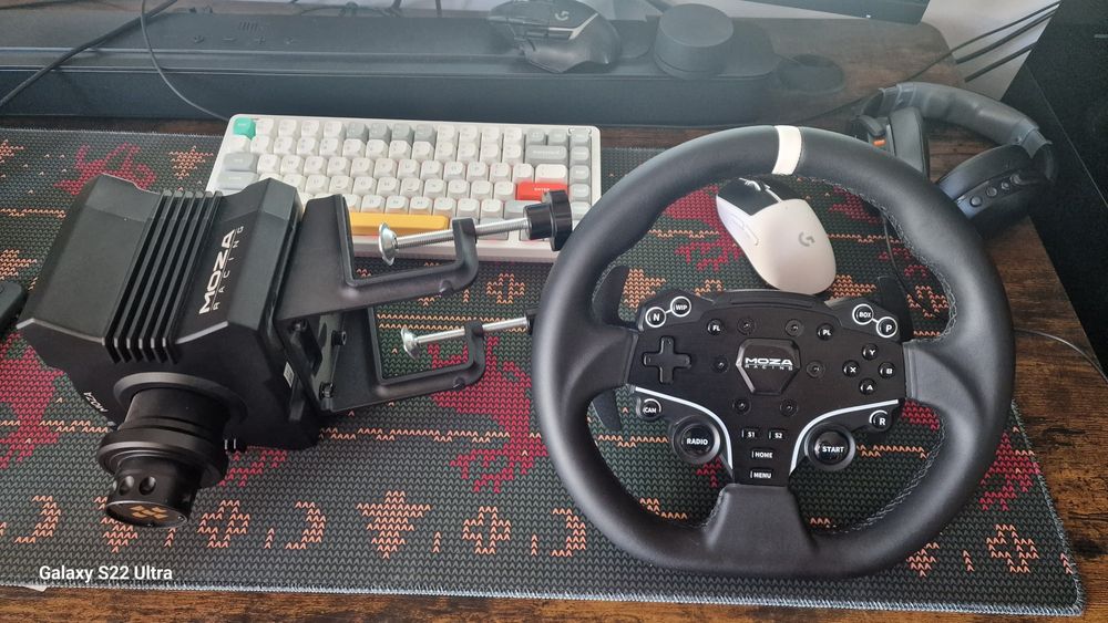 Moza r5 racing kit