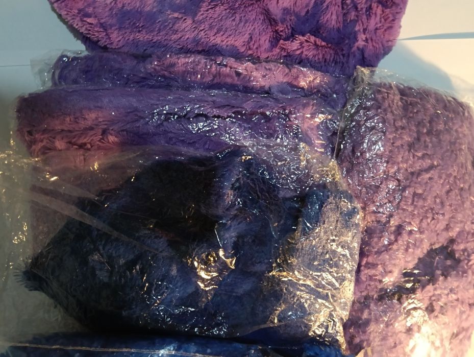 Opt gulere de dama noi,pufoase