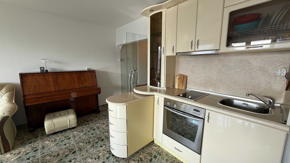 Продава се Тристаен апартамент в Варна, Бриз - 112 кв.м за 1608 €/кв.м - Снимка #5