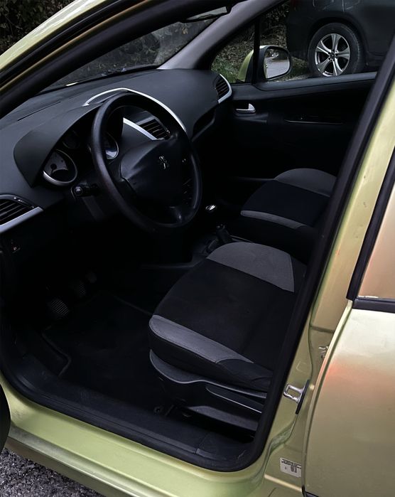 Peugeot 207 Бензин/Газ