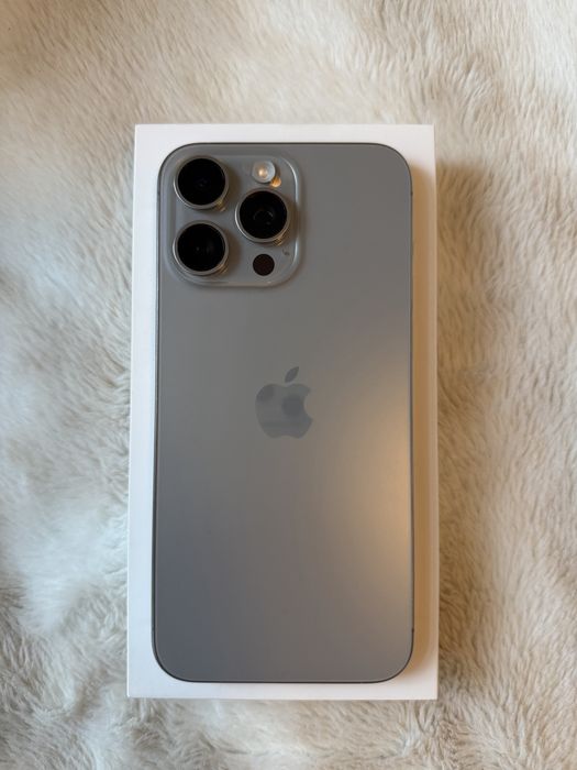 !Запазен! Apple iPhone 15 Pro Max 256GB - Перфектен! Гаранция!