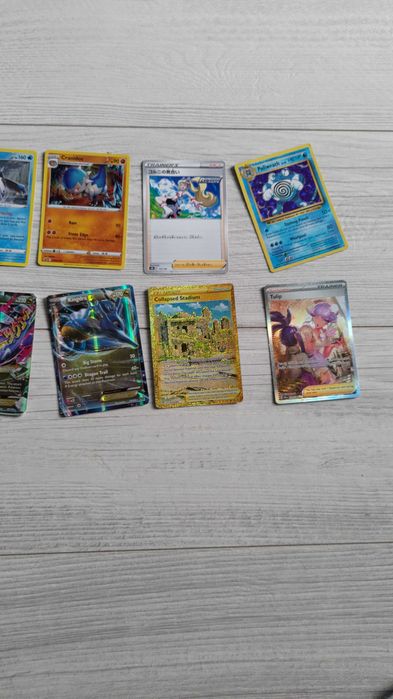 Cărți pokemon pt fiecare în parte preț în privat toate sunt 160 lei