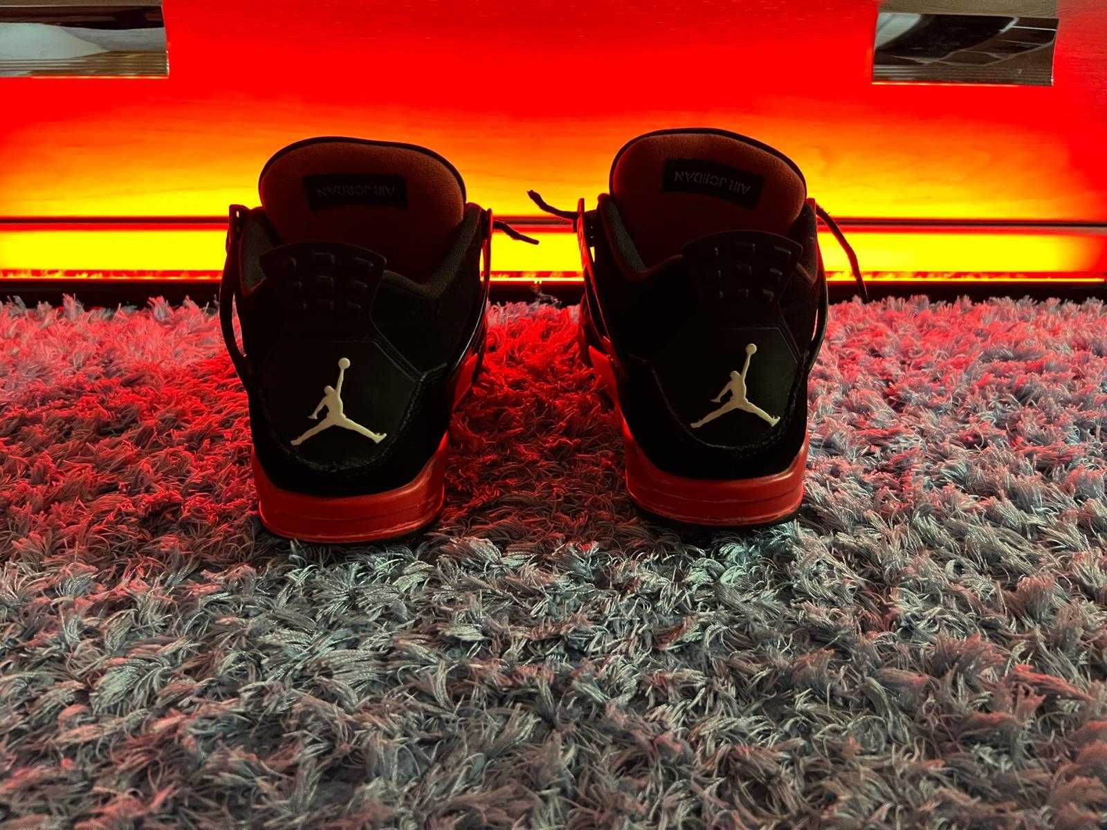 Vand jordan 4 red thunder