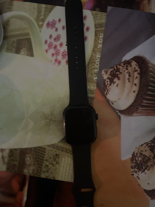 Продам эпл воч недорого