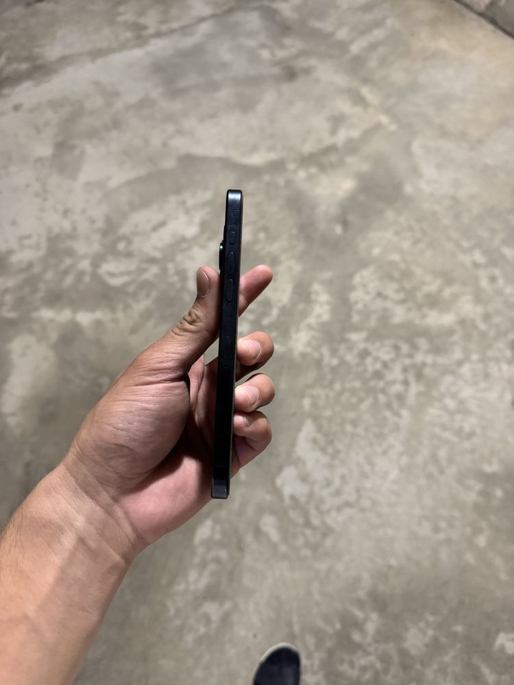 Iphone 15 pro max sotladi 256