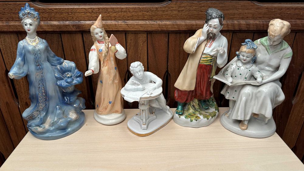 Статуэтки на ресставрацию