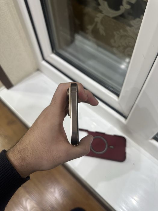 Iphone 16 pro max desert