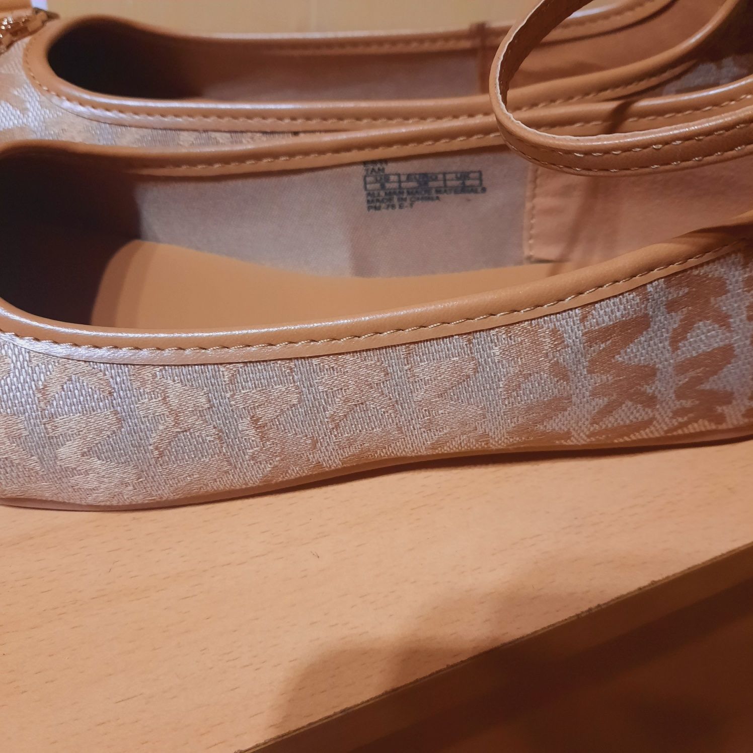 Дамски обувки на Michael Kors