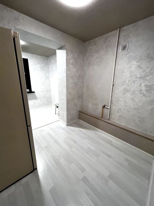 БАЛКОН 2×6,  42м²,  1в2/3/5, Чиланзар 24 квартал, Продаётся Квартира!