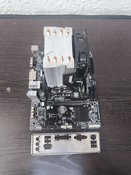 Gigabyte H110+i7 7700+32Gb