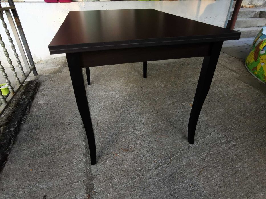 Разтегателна кухненска / трапезна / маса.