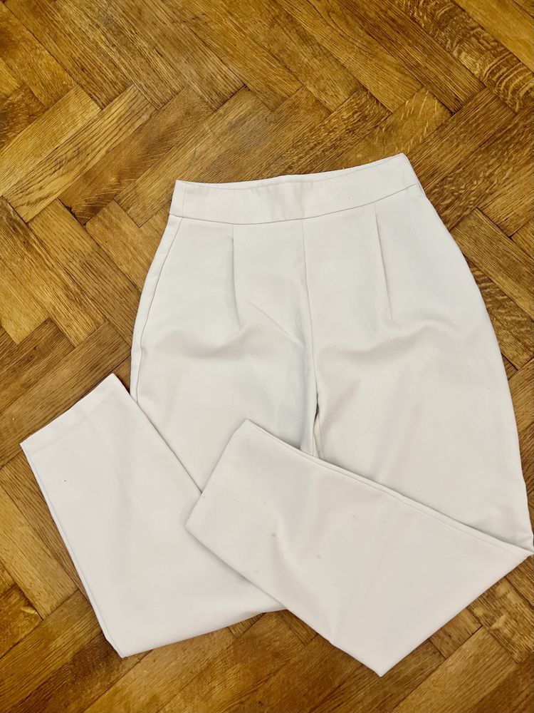 Pantaloni Zara mărimea S albi