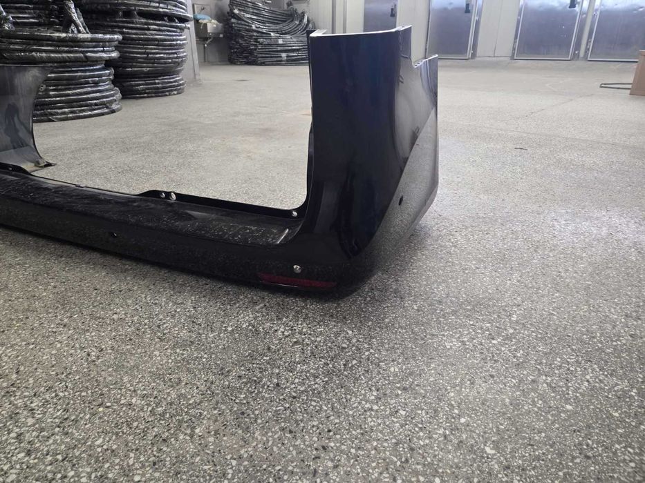 Задна броня Mercedes V-Class W447 фейслифт – черен цвят, оригинал