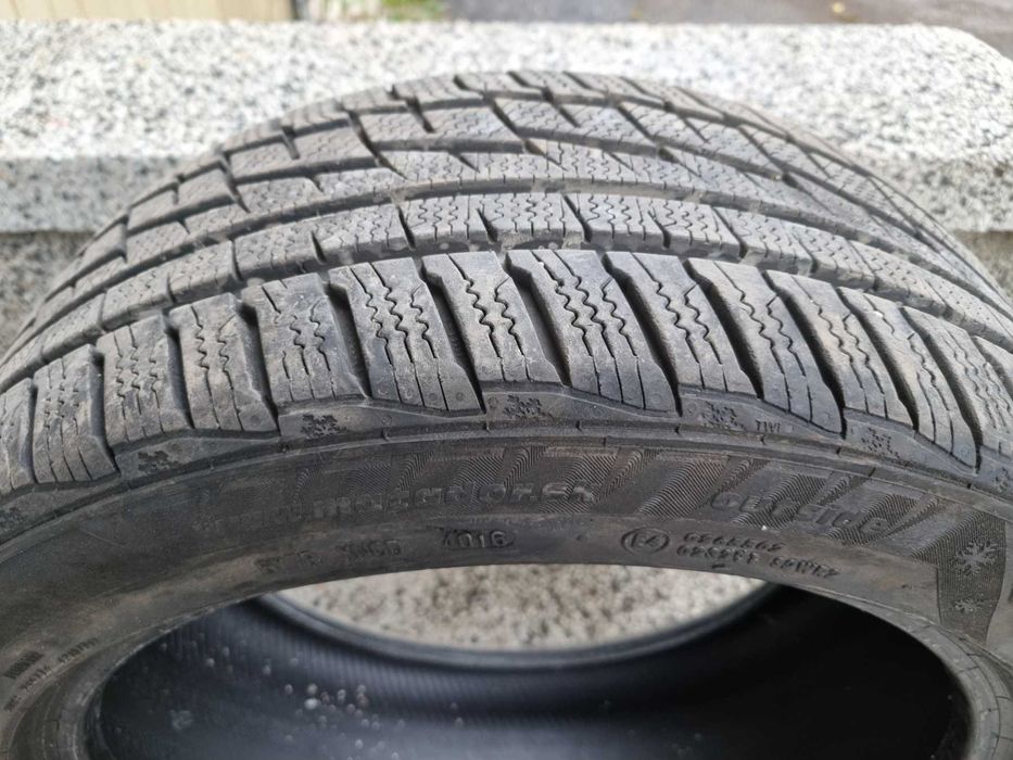 225/45/17 TOYO Snowprox