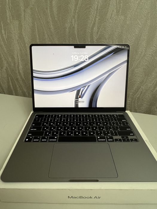 MacBook Air M3 (2024)